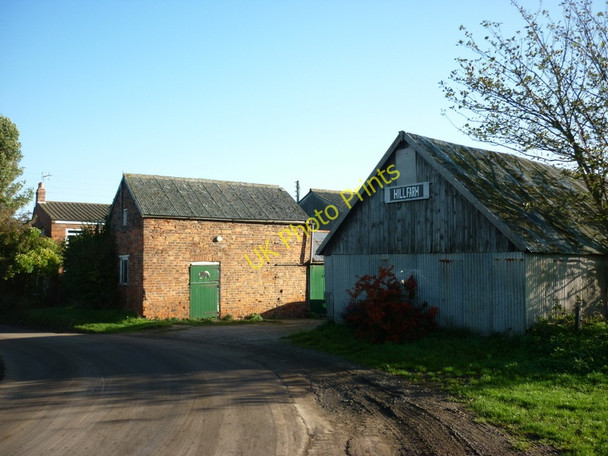Photo 6"x4" Hill Farm, Thirtleby Bilton\/TA1633 c2010