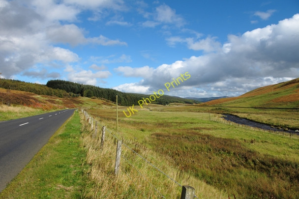 Photo 6"x4" The River Tweed and the A701 below Tweedhopefoot Glenbreck c2010