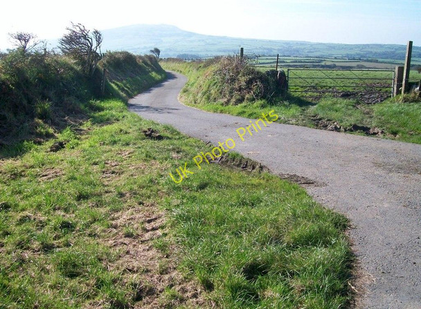 Photo 6"x4" Lane leading south from Lon Penrhyn towards Trefaes Bryn-mawr\/SH2433 c2010