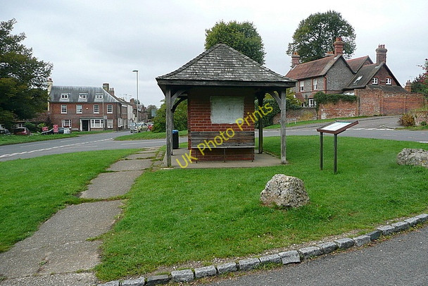 Photo 6"x4" Bus stop at Nettlebed Catslip c2010