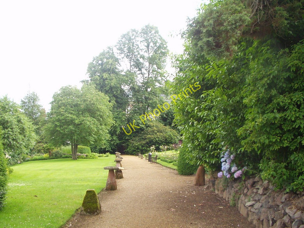 Photo 6"x4" Path in Rosebank Gardens Great Malvern c2007