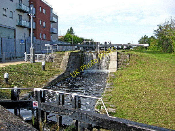 Photo 6"x4" Third lock, Grand Canal, Inchicore\/Inse Ch\u00c3\u00b3r Drimnagh c2010