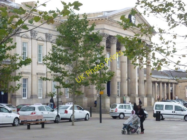 Photo 6"x4" Huddersfield Train Station Huddersfield c2010