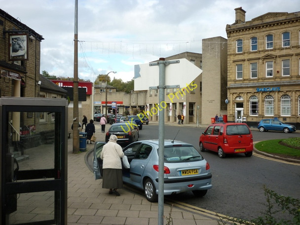 Photo 6"x4" Thornton Square, Brighouse Brighouse\/SE1423 c2010