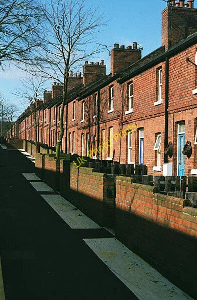Photo 6"x4" Newstead - terraced houses Newstead\/SK5152 c2000