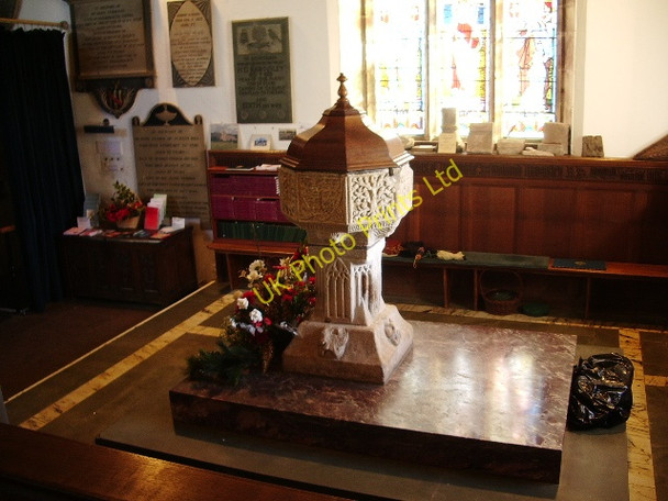 Photo 6"x4" St Kentigern's Parish Church, Crosthwaite, Keswick, Font Keswick\/NY2623 c2007