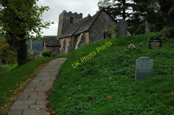 Photo 6"x4" Cwmyoy church Cwmyoy c2010