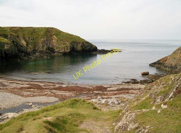 Photo 6"x4" The entry to the beach at Porth Ychain Tudweiliog c2010