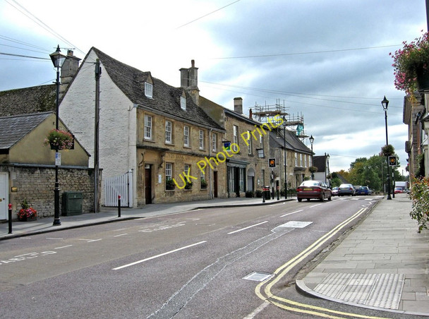 Photo 6"x4" Lloyds TSB Bank and the High Street Cricklade c2010