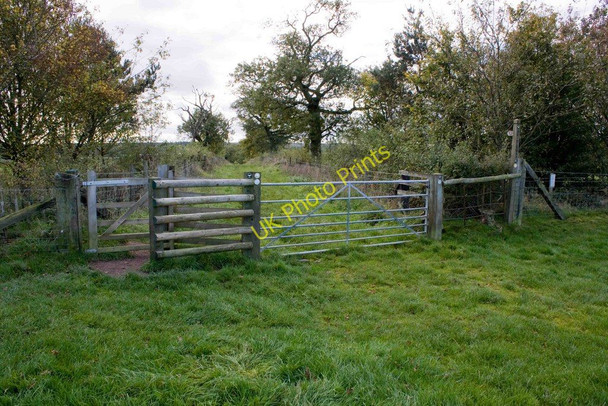 Photo 6"x4" Straight Track to Haughmond Farm Ebreywood c2010