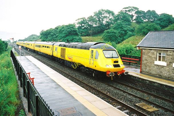 Photo 6"x4" New Measurement Train at Garsdale Garsdale Head c2010
