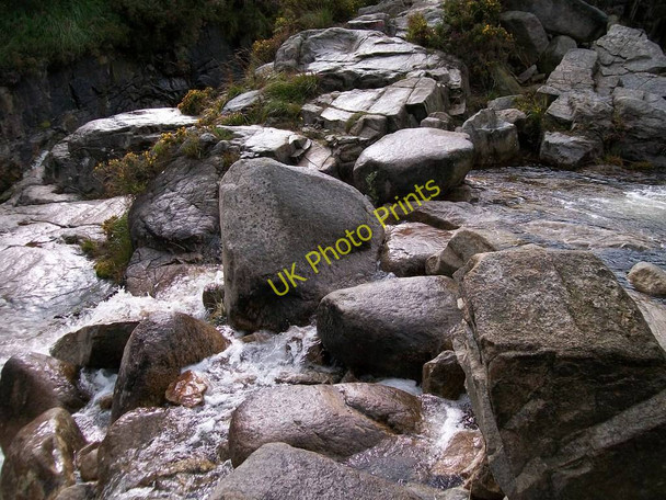 Photo 6"x4" Stepping stones across the Glen Fofanny River Newcastle\/J3732 c2010