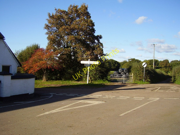 Photo 6"x4" Aylesbeare Cross Aylesbeare c2010