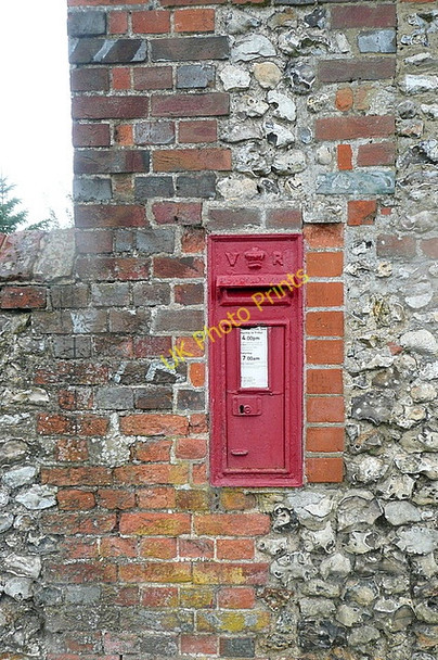 Photo 6"x4" Victorian postbox Cookley Green\/SU6990 c2010