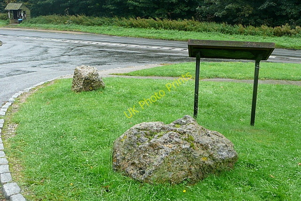 Photo 6"x4" Pudding stones at Nettlebed Catslip c2010