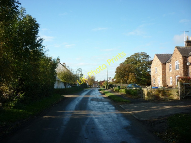 Photo 6"x4" Main Street Skerne Skerne c2010