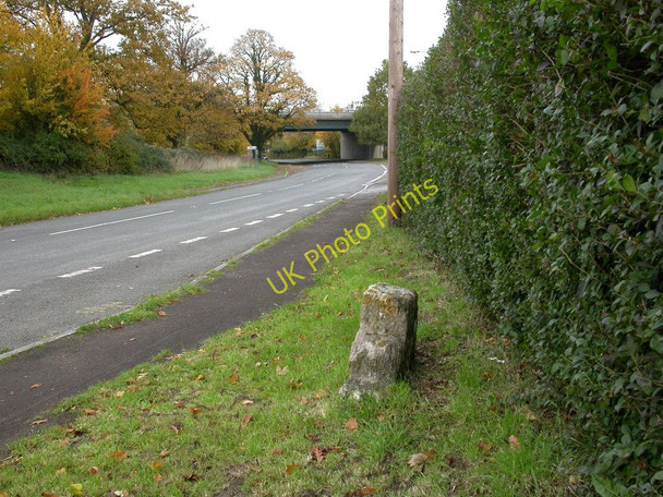 Photo 6"x4" Upton St Leonard, mounting block Matson c2010