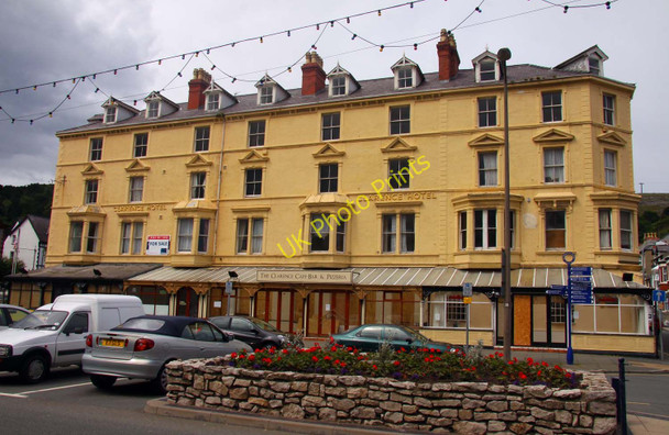 Photo 6"x4" The Clarence Hotel on Gloddaeth Avenue Llandudno c2010