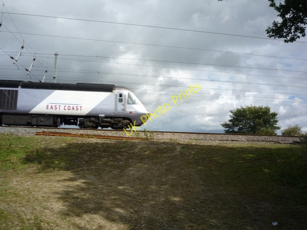 Photo 6"x4" East Coast train Alne c2010