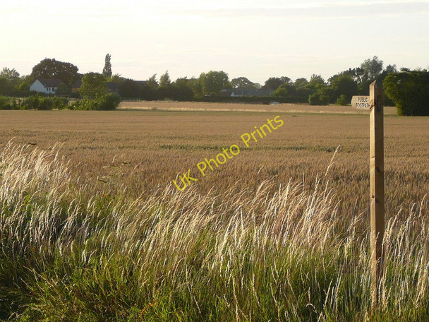 Photo 6"x4" Footpath sign south of Willow Farm Diss c2010