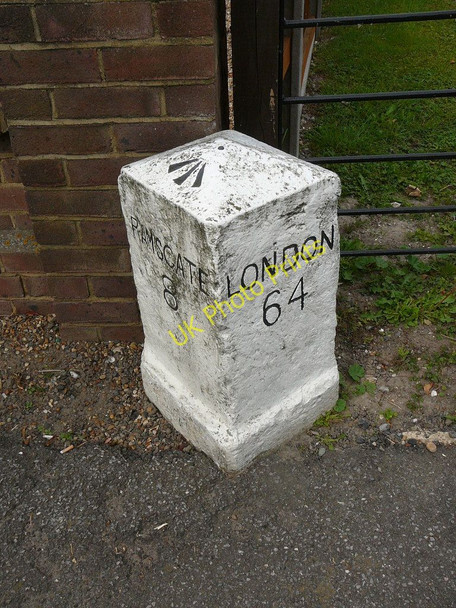 Photo 6"x4" Milestone with bench mark, Sarre Sarre c2010