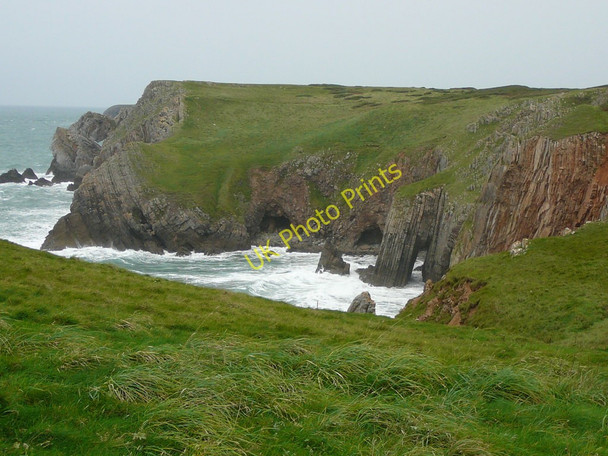 Photo 6"x4" Cliff scenery and rock strata, Buckspool Down Bosherston c2010