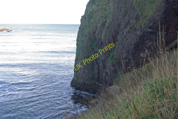 Photo 6"x4" Cliffs at Dunnottar Stonehaven c2010