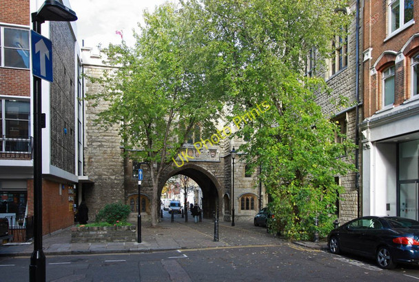 Photo 6"x4" St John's Gate London c2010