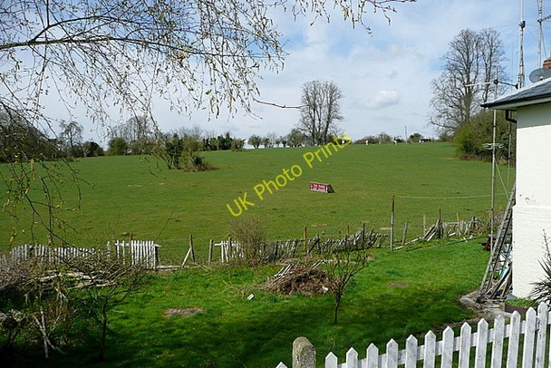 Photo 6"x4" Field behind Cassio Bridge lock 78 Watford\/TQ1097 c2010