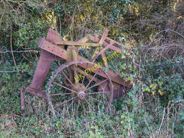 Photo 6"x4" Farm machinery abandoned by bridleway Up Marden c2010