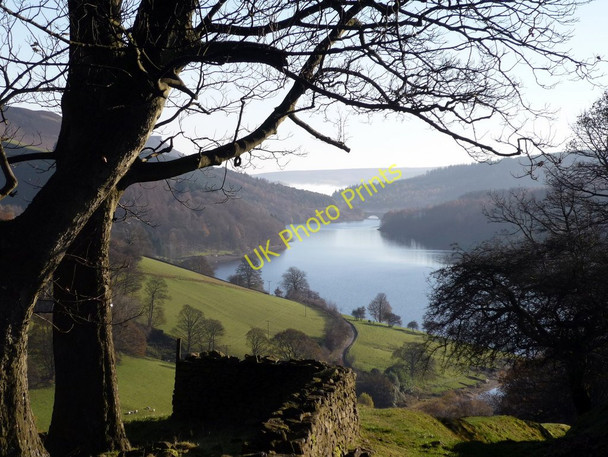 Photo 6"x4" Looking over the Ladybower Reservoir Ashopton c2010