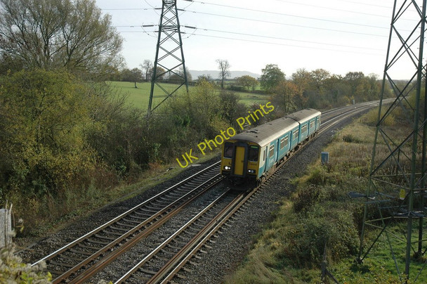 Photo 6"x4" Train on the Cardiff to Gloucester line Awre c2010