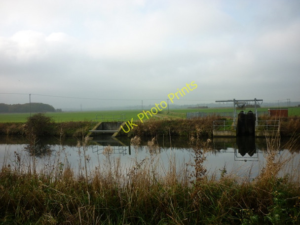 Photo 6"x4" Sluice gates on the New River Ancholme Appleby\/SE9514 c2010
