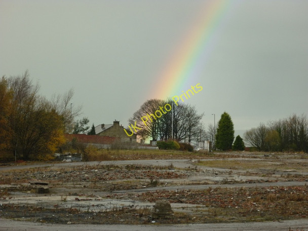 Photo 6"x4" Dereliction and beauty side by side Padiham c2010