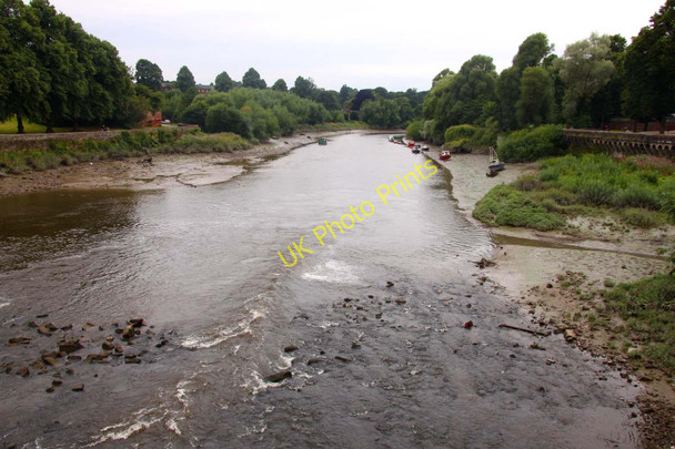 Photo 6"x4" The River Dee from the Old Dee Bridge Chester c2010