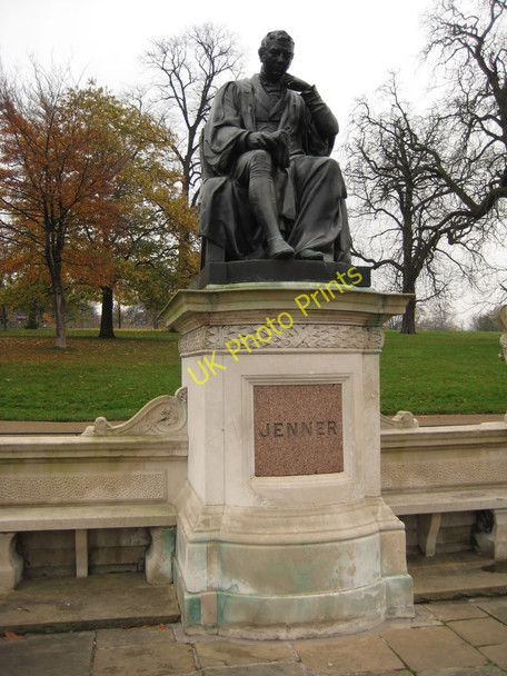 Photo 6"x4" Statue of Edward Jenner Paddington\/TQ2681 c2010