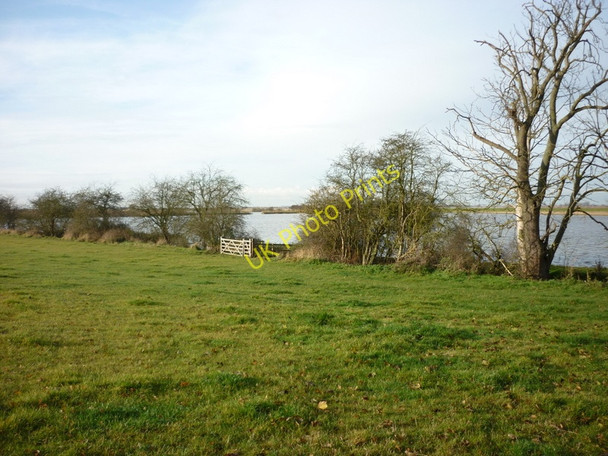 Photo 6"x4" Alkborough Flats on the banks of the Humber Alkborough c2010