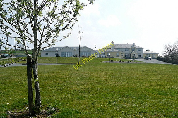 Photo 6"x4" Hotel at Magowna Mahonburgh c2010