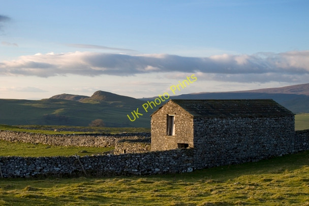 Photo 6"x4" Barn near Upper Winskill Langcliffe\/SD8265 c2010