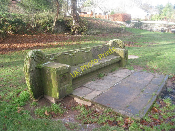 Photo 6"x4" These cushions don't cushion ! Wetheral c2010
