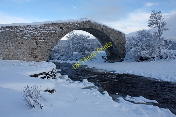 Photo 6"x4" Sluggan Bridge in snow Sluggan c2010