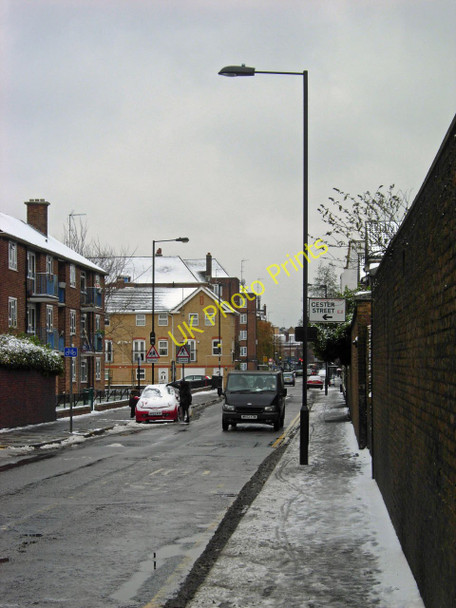 Photo 6"x4" Whiston Road, Haggerston Bethnal Green c2010