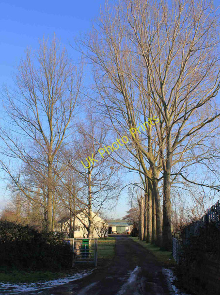 Photo 6"x4" Driveway at the end of Fieldgate Lane Whitnash c2010