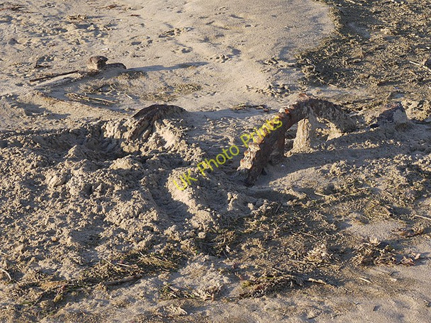 Photo 6"x4" Buried in the sand Ynys Tachwedd\/SN6093 c2010