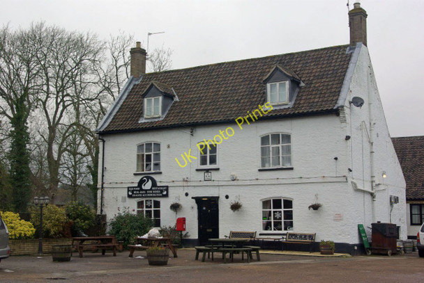 Photo 6"x4" The Swan, Hilborough Hilborough c2010