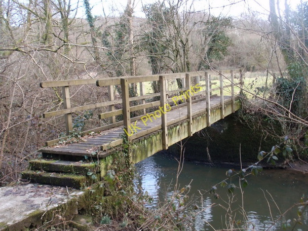 Photo 6"x4" Pompren Pentwyn \/ Pentwyn footbridge Sardis\/SN5806 c2010