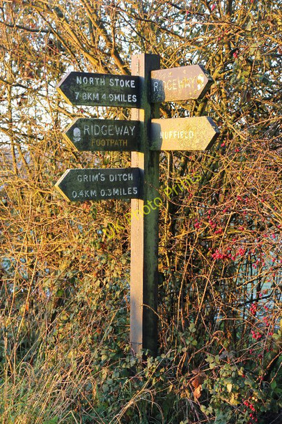 Photo 6"x4" Signpost of many ways Nuffield c2010