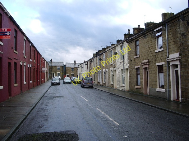 Photo 6"x4" Albert  Street, Clayton-le-Moors Church c2008