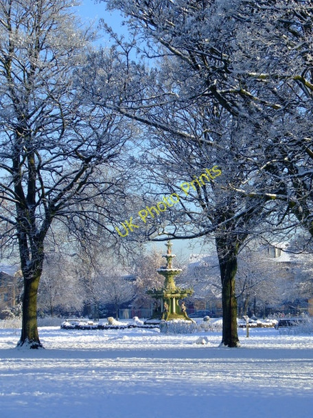 Photo 6"x4" Fountain Gardens Paisley c2010 P1