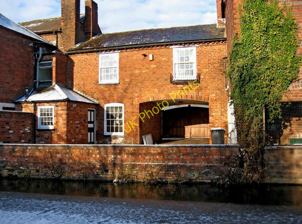 Photo 6"x4" Rear of Union House, 12A Foundry Street, by Staffordshire & Worcestershire Canal, Stourport-on-Severn Stourport-on-Severn c2010